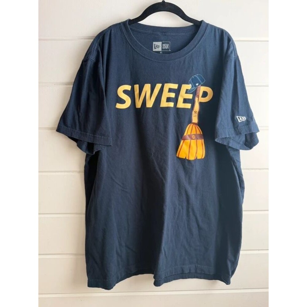 New Era New York Yankees "SWEEP" Graphic Navy Blue T-Shirt Men's Size XL MLB